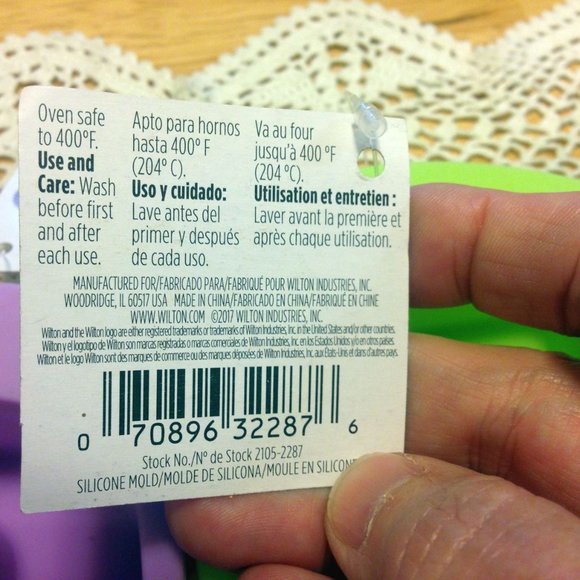 Eight new Wilton Silicone Mold Numbers Bundle - Picture 4 of 12